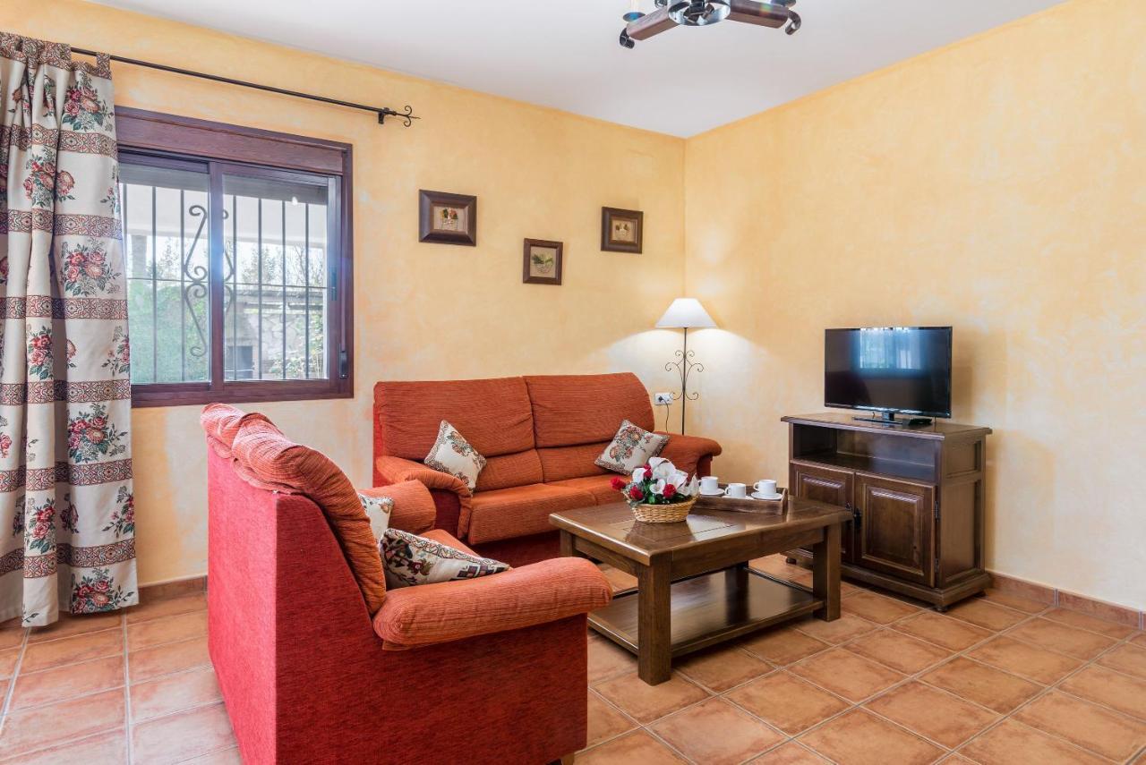 La Casa Del Estanque Villa โกนิล เด ลาฟรอนเตรา ภายนอก รูปภาพ