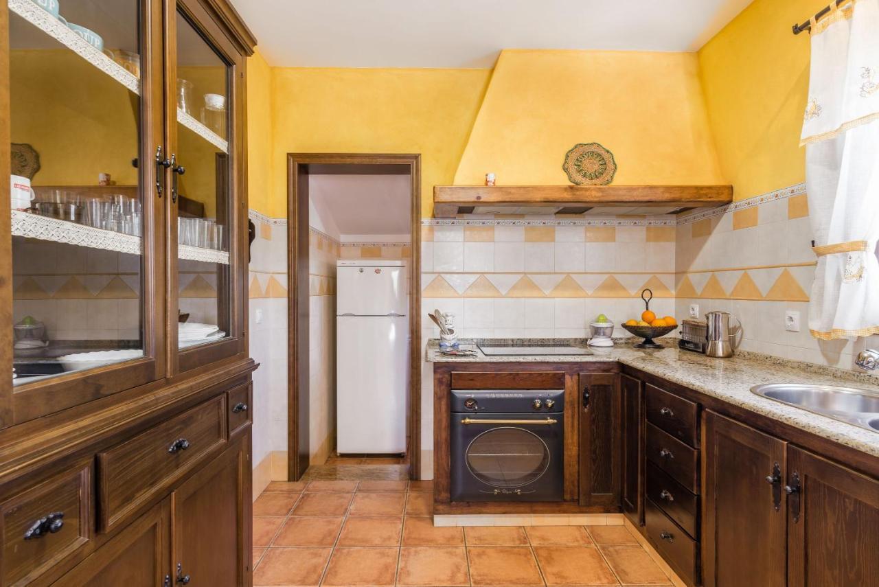 La Casa Del Estanque Villa โกนิล เด ลาฟรอนเตรา ภายนอก รูปภาพ